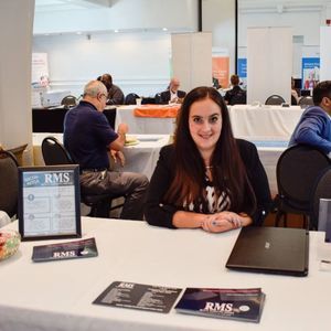 Meet your Posher, Stephanie